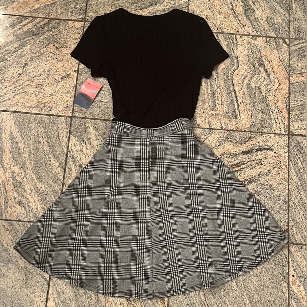 Vintage a line dress black/ gray belted knee length dress, small.